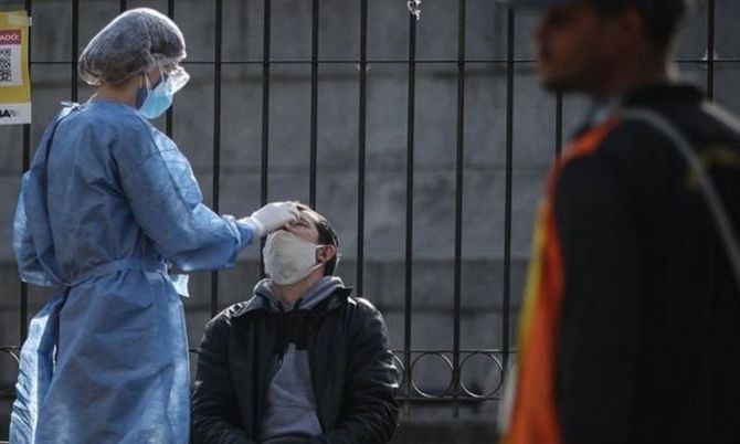 Argentina quedó al borde de las 100 mil muertes y confirmaron 20.023 contagios en las últimas 24 horas