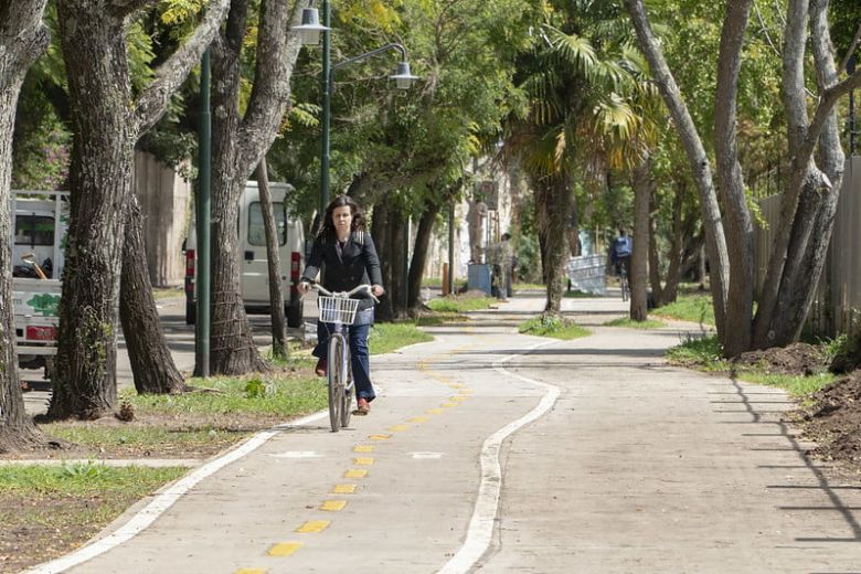 Transporte urbano: "Hay que discutir sobre colectivos, ciclovías y un ferrocarril para nuestra ciudad"