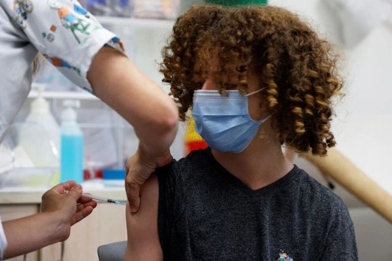 La semana que viene comenzarán a vacunar a menores de 12 a 17 años con las dosis de Moderna donadas por los Estados Unidos