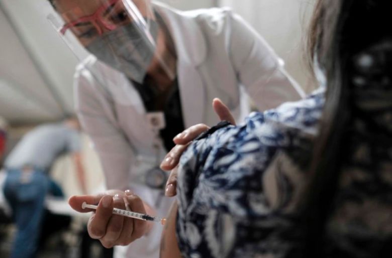 La amenaza global de la variante Delta plantea una nueva era de la pandemia para los no vacunados