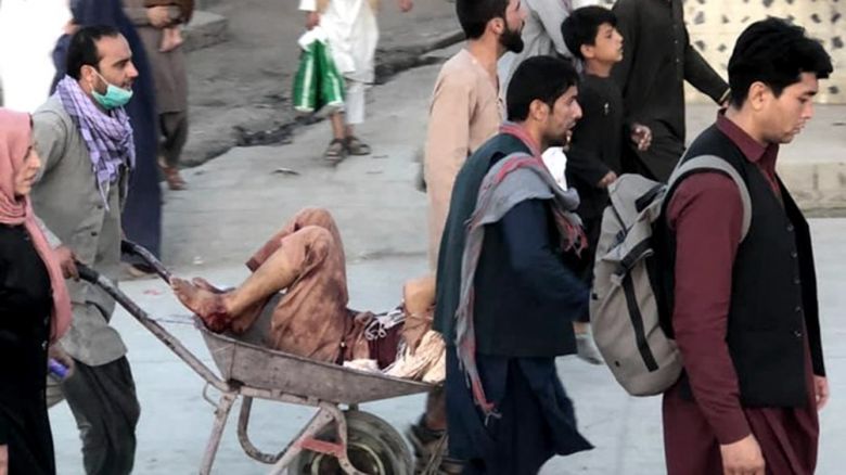 El Estado Islámico de Afganistán se atribuyó el sangriento atentado en Kabul