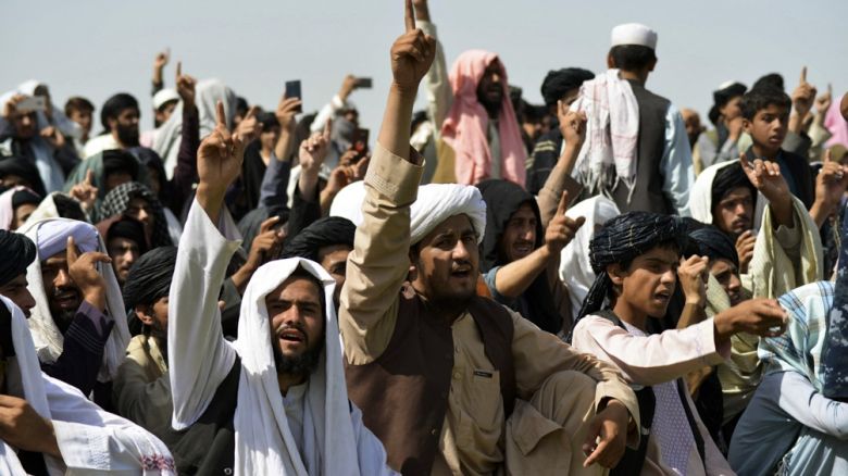 Los talibanes investigan cuentas de exfuncionarios en busca de ganancias ilícitas