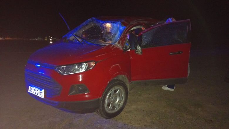 Una familia de Buenos Aires volcó su vehículo cerca de Las Higueras 