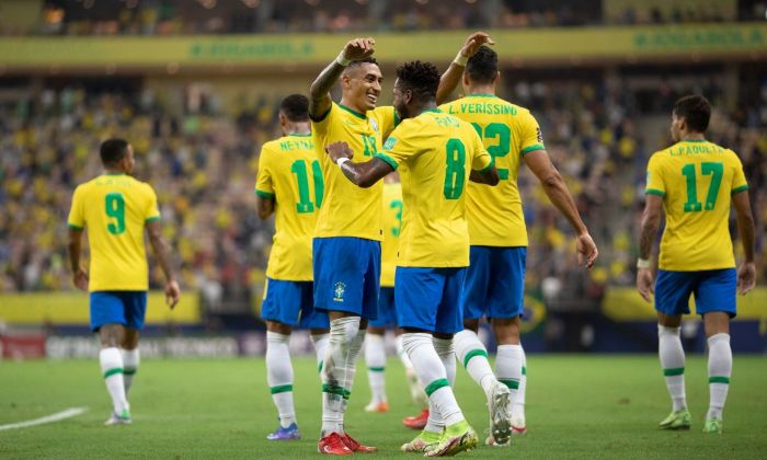 Brasil goleó a Uruguay y prácticamente  está en Qatar