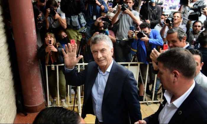 Mauricio Macri en Dolores: entregó un escrito y no respondió preguntas por la causa del ARA San Juan