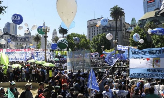Alberto Fernández en Plaza de Mayo tras la derrota en las Elecciones 2021: “No nos han vencido”