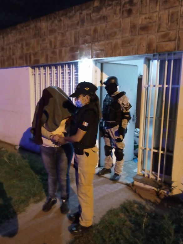 Una pareja fue detenida con más de 6.800 dosis de marihuana en Córdoba Capital 