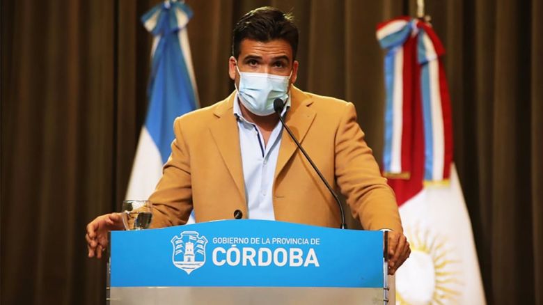 El ministro de Gobierno dejó abierta la puerta para la re-reelección de 277 intendentes y jefes comunales de Córdoba