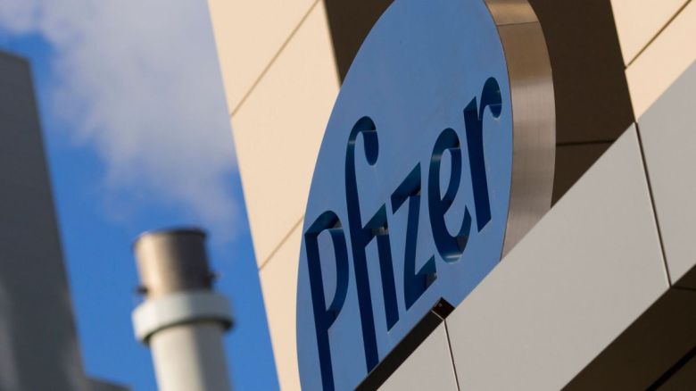 Pfizer dice que la pandemia podría extenderse hasta 2024