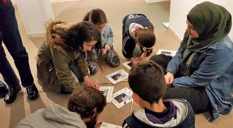 Un museo de Jerusalén reúne a chicos palestinos e israelíes en un programa que planta la semilla de la convivencia