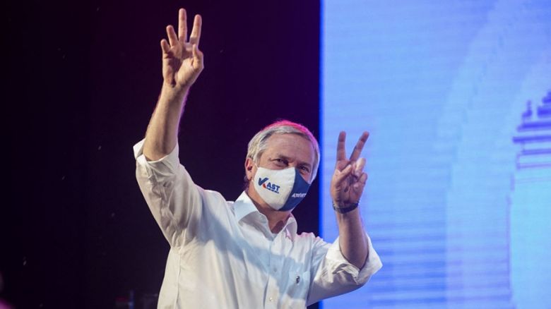 Kast renunció a la presidencia del Partido Republicano en Chile