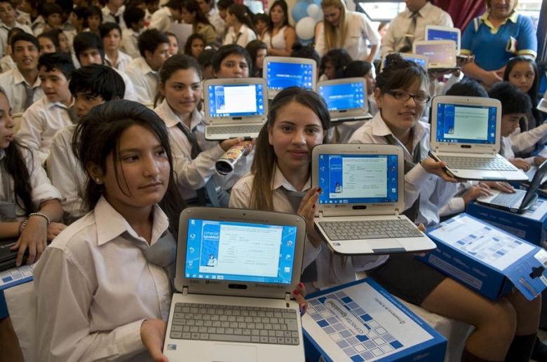 Conectar Igualdad: piden al Ministerio de Educación que se use software libre