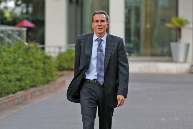A siete años de la muerte de Nisman, la investigación está trabada entre los peritajes y los testimonios