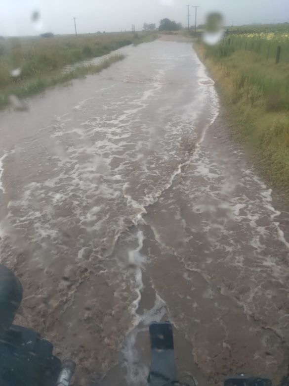 Llovió más de 230 milímetros en Jovita: inundaciones y traslados de pacientes con Covid