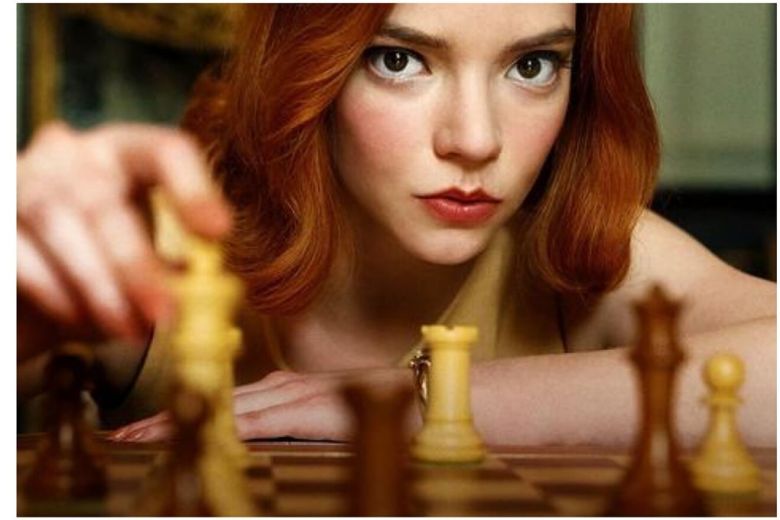 La ex campeona de ajedrez de “Gambito de dama” avanza en su batalla legal contra Netflix: de qué acusa a la serie