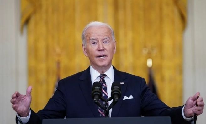 Joe Biden consideró que Putin comenzó su invasión de Ucrania y anunció un bloqueo total a las grandes instituciones financieras rusas