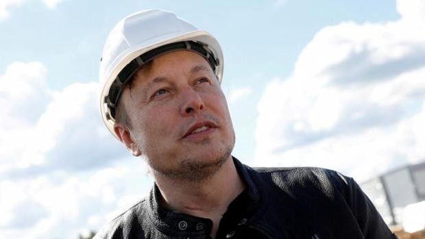 Elon Musk se vuelca con Ucrania: así está intentando evitar que el país se quede sin Internet
