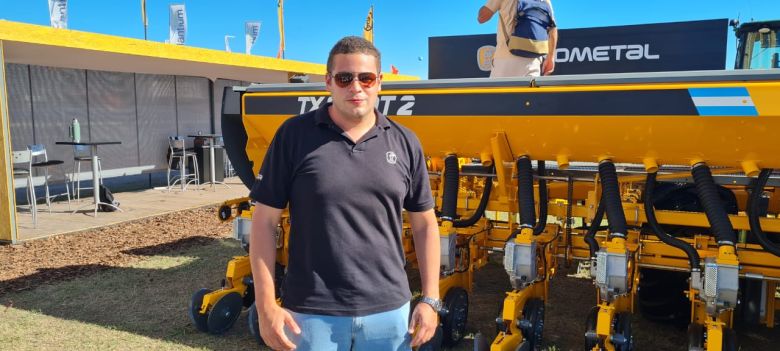Risio SRL presenta la nueva Agrometal que permite pasar de un lote a otro sin bajarse del tractor