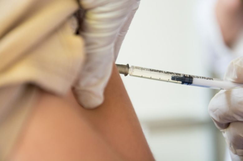 Antigripal: comienza la vacunación a embarazadas, puérperas y personas de 65 años o más