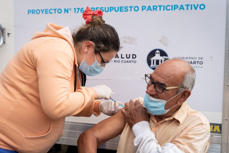 Jornada de vacunación en barrio Las Delicias
