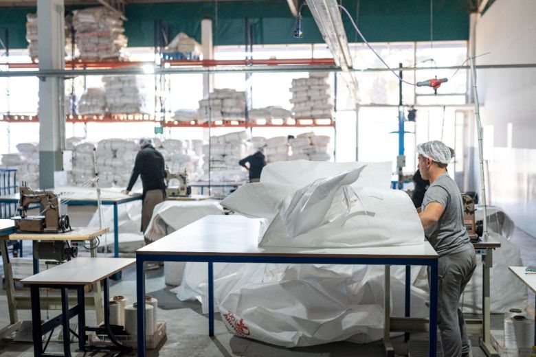 Promoción Industrial: el Intendente entregó el beneficio a la Pyme  “Envases Reciclados S.A”