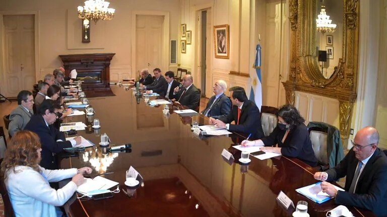 En medio de la interna, el Gabinete se reúne en Casa Rosada pero no participa “Wado” De Pedro