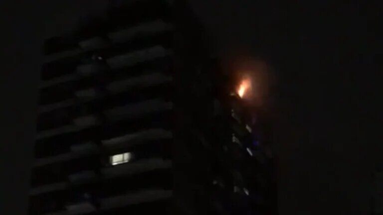 Incendio en un edificio de Belgrano: un muerto y tres heridos, entre los cuales está Felipe Pettinato