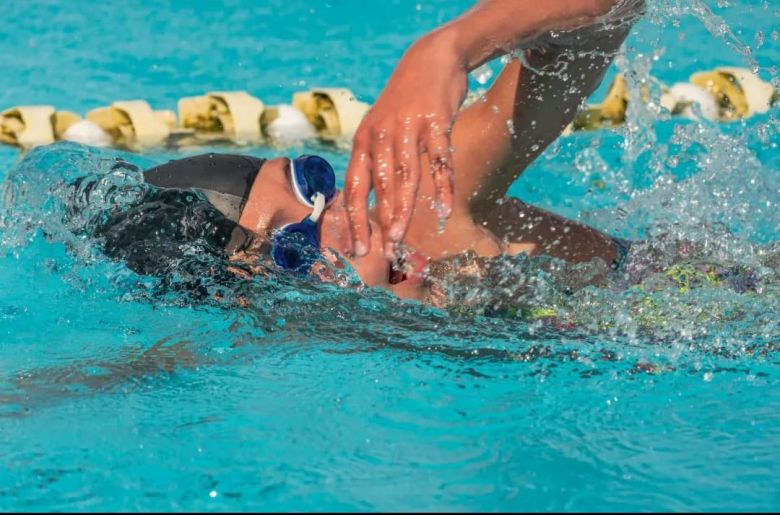Catalina tiene 11 años, es nadadora, y sueña competir a nivel nacional 