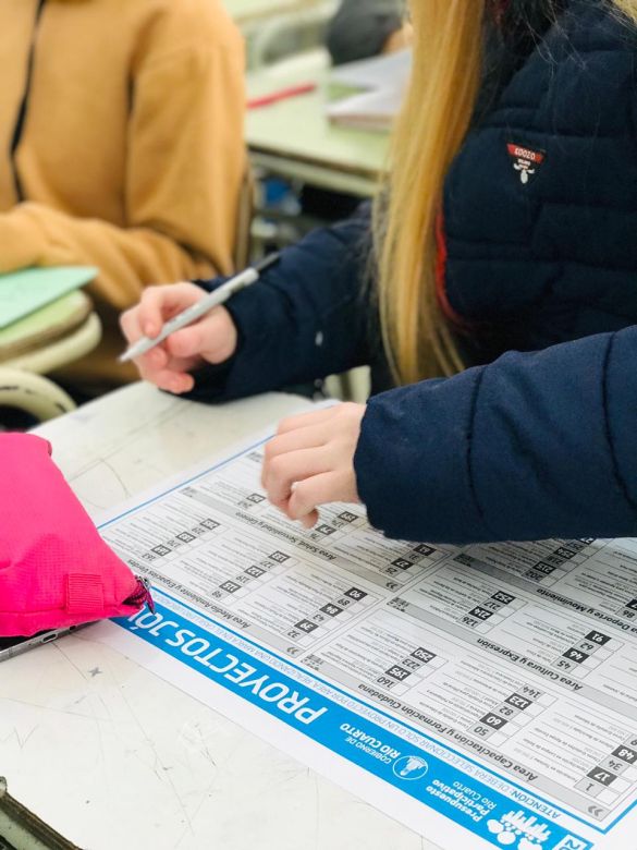 El área de Juventud recorre las escuelas para que los jóvenes puedan votar las propuestas del PP 2022