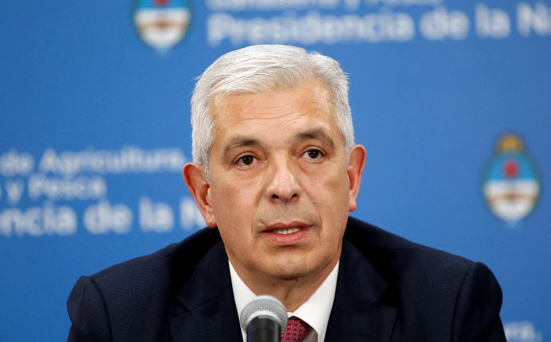 Luego de una frase de Alberto Fernández, el ministro Julián Domínguez negó una suba de las retenciones