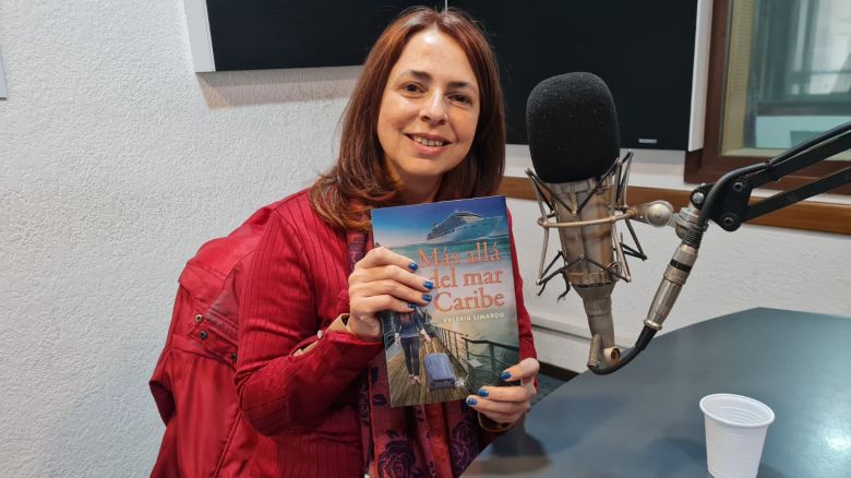 Valeria Limardo, escritora de Más Allá del Mar Caribe, en La Mañana del Limón