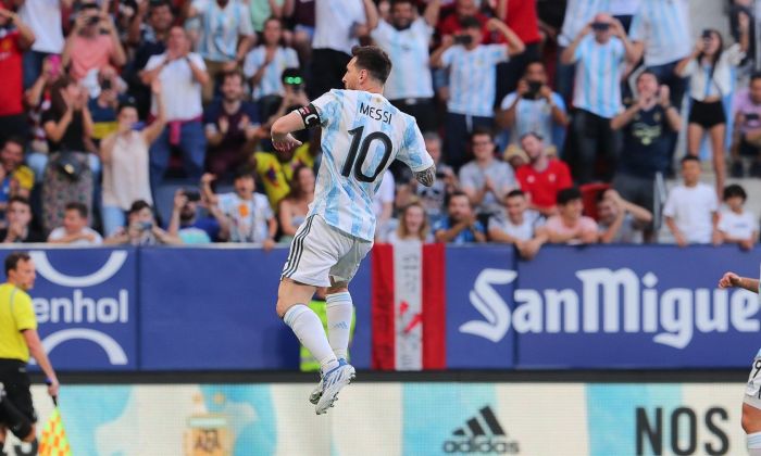 Cinco goles de Messi para una lógica  victoria ante Estonia