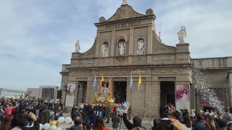 El obispo Uriona dio un mensaje de paz en la celebración por la virgen de la Consolata en Sampacho