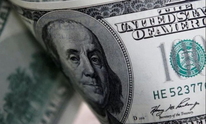 El dólar libre subió a $220 y bajaron las cotizaciones bursátiles