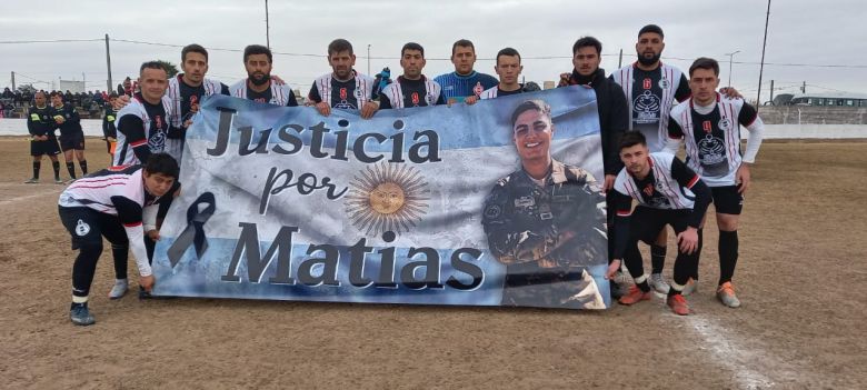 Emotivo pedido de justicia por Matías Chirino por parte de los jugadores de Granada de Holmberg