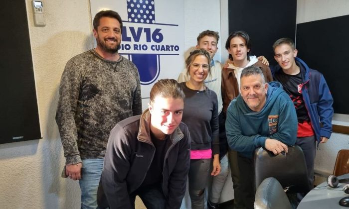 Representantes argentinos en las Olimpíadas Internacionales de Biología visitan La Vuelta del Perro