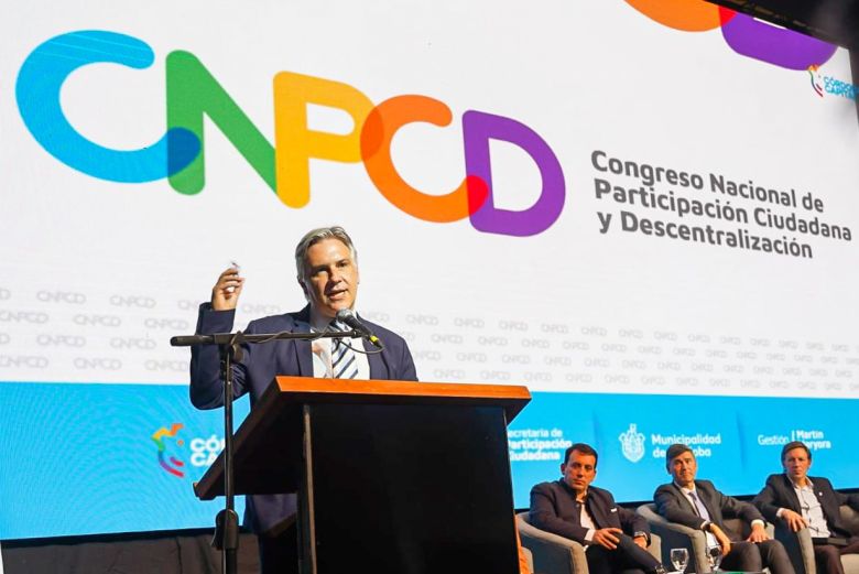 Llaryora cerró el primer Congreso Nacional de Participación Ciudadana y Descentralización 