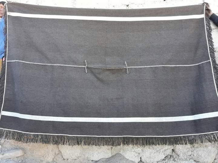 Una marca de tejidos que nació en un pueblo salteño y utiliza el agua para crear el hilo