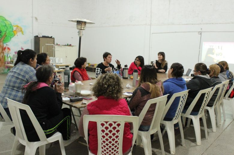 Se desarrolló un encuentro sobre Violencia de Género en la vecinal San Eduardo