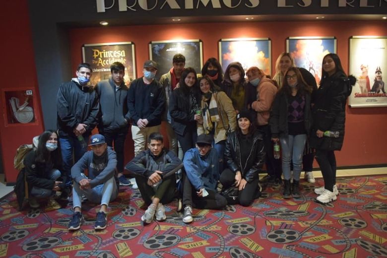 Adolescentes visitaron el Cine y el Teatro para conocer técnicas audiovisuales