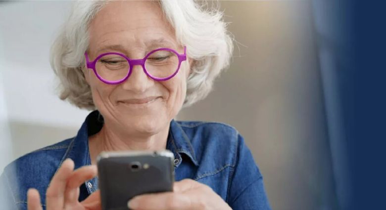 El PEAM capacitará a adultos mayores en uso de celulares y alfabetización digital