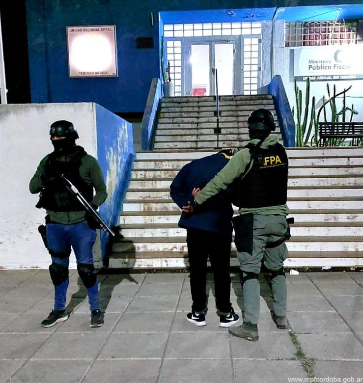Secuestran 483 dosis de cocaína y más de 700.000 pesos: hay tres detenidos 