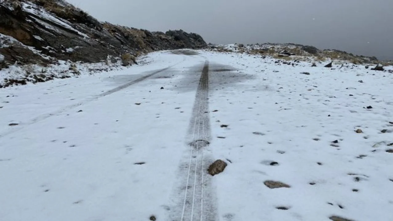 Otra vez nieva en las Altas Cumbres y hay corte total del camino