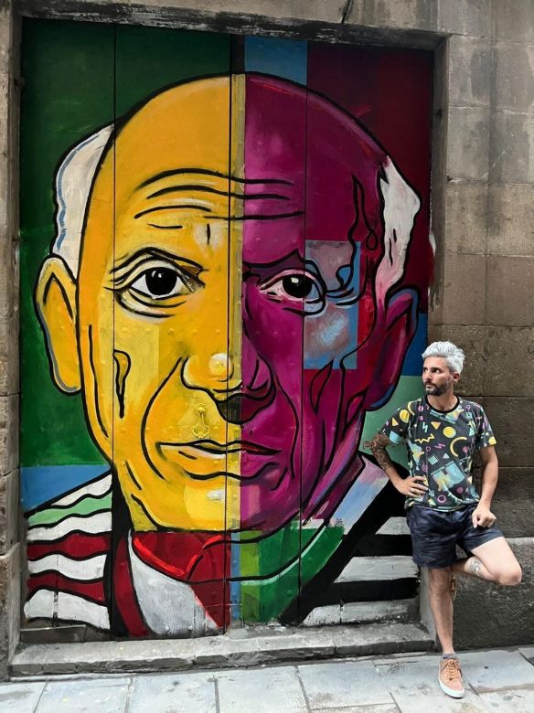 Liberto dejó plasmado a Picasso a metros de su museo 