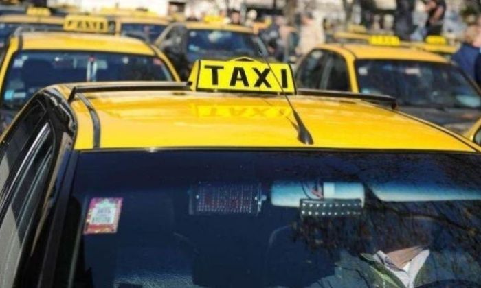 Taxistas autoconvocados reiteran el reclamo de un subsidio