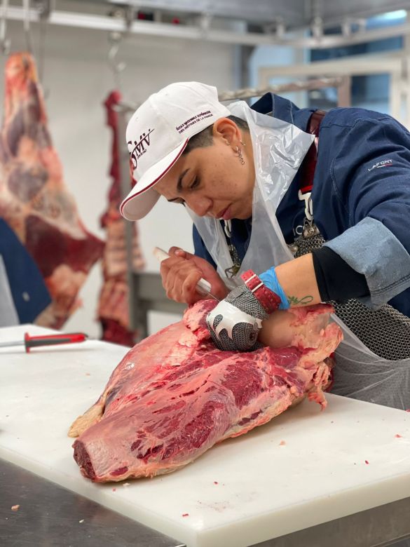 La primera Escuela de Carniceros en Argentina: qué enseñará y cómo  convertirse en sede