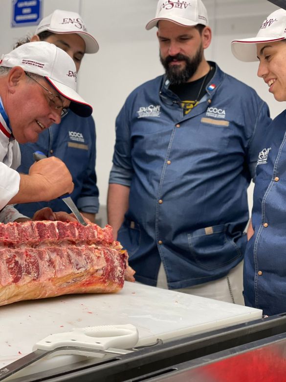 La primera Escuela de Carniceros en Argentina: qué enseñará y cómo  convertirse en sede