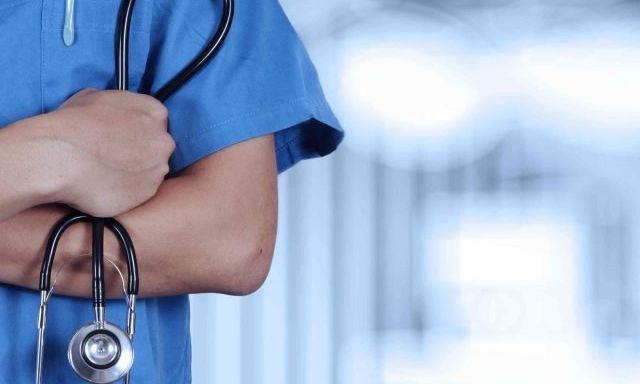 Médicos de dispensarios piden mejoras salariales