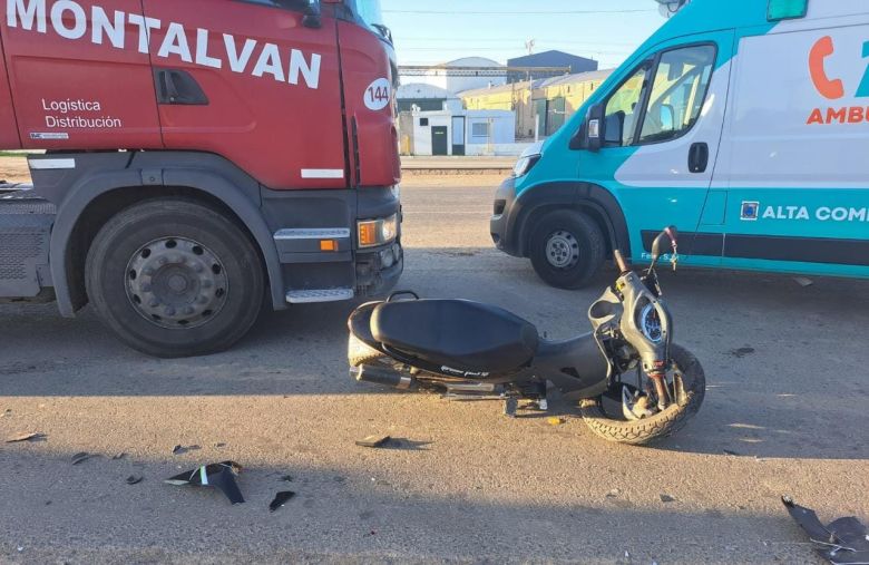 Murió un motociclista luego de un choque con un camión