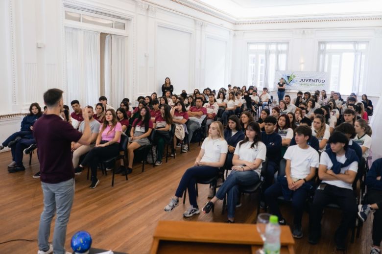 La Subsecretaría de la Juventud organizó un taller de orientación vocacional